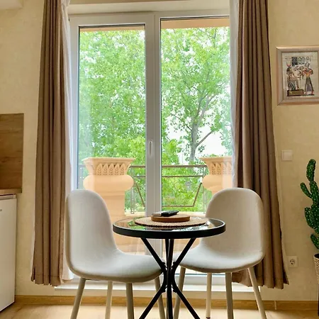 Compact Apartament